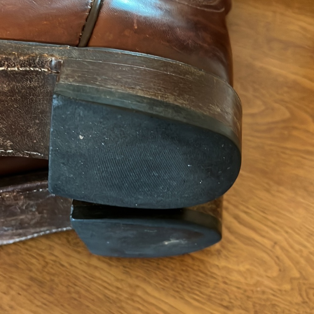 Men’s Luechese Boots - Picture 9 of 9